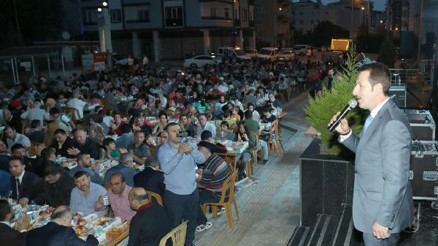 Derebahçe’de 3 bin kişilik dev iftar