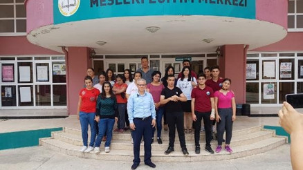ZİÇEV’li öğrencilerin saç ve cilt bakımlarını MEM’li öğrenciler üstlendi