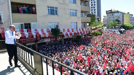 Herkesi aşağı indirdi... Muharrem İnce İstanbulda konuştu