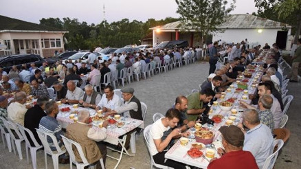 Tekkeköy’de birlik ve beraberlik iftarları