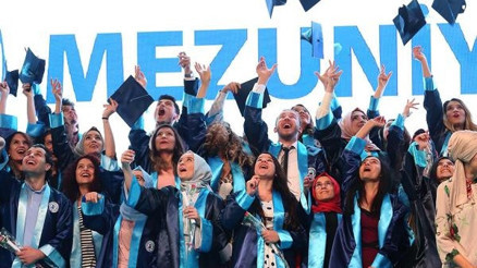 PAÜ, 7 bin mezun verdi