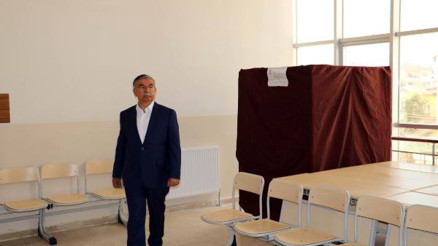 Bakan Yılmaz: Hasta ve engelliler evde oy kullanabilecek