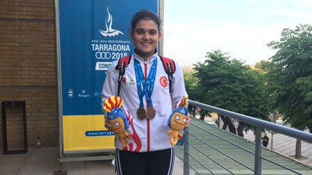 Ayşegül Çakın rekorlarla tarih yazdı