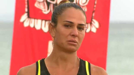 Survivorda Nagihan sevenlerinden ağlayarak özür diledi