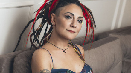 Özlem Tekin yeni hayatıyla gündeme geldi... Özlem Tekin kimdir