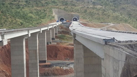 Saldırılar nedeniyle yapımı tam 21 yıl sürdü Son 10 gün...