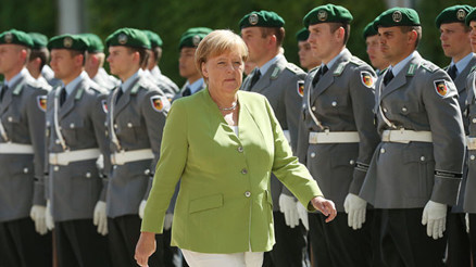 O iki parti ile kesinlikle olmaz