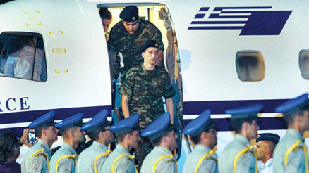 ‘Askerler Çipras’ı kurtardı’