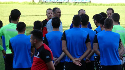 Fikret Yılmaz: Bir an önce oyuncularımızın lisansları çıkarılmalıdır