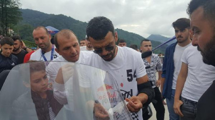 Kenan Sofuoğlu, tahta arabayla böyle kaza yapmış