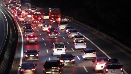 Yollarda tatil dönüşü yoğunluğu başladı... İşte trafikte son durum