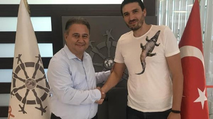 Kaptan Özkan Rotada kaldı