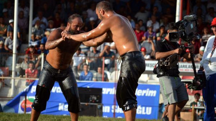Elmalıda güreş heyecanı başlıyor