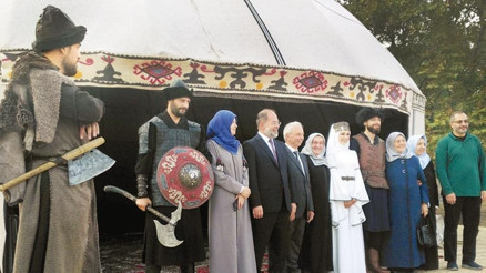 Hünkâr Çayırında Kayı düğünü