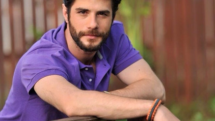 Bir Deli Rüzgar dizisinin Uğuru Berk Cankat kimdir