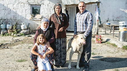 Umut Alinin köyünde heyecanlı bekleyiş