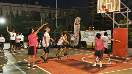 Uşakta sokak basketbolu heyecanı