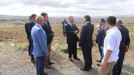 Vali Topaca, Çubuku ziyaret etti