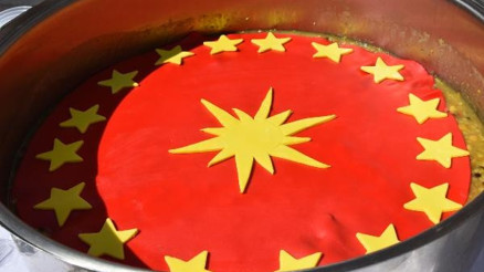 Cumhurbaşkanlığı, Selimiye Camiinde aşure dağıttı