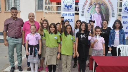 Ortaokul öğrencileri, kanser hastaları için saçlarını kestirdi