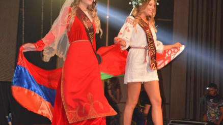 Kuşadasıda güzellik yarışması yapıldı