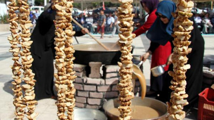 Bağbozumu sonrası yapılan 300 yıllık tatlı: Kedi Bacağı