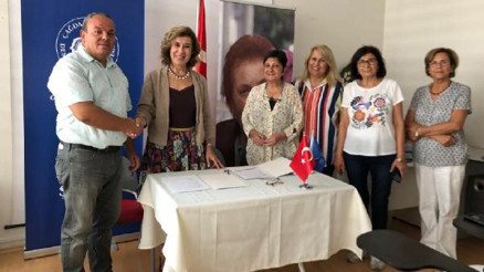 Belediye başkan aday adayından örnek davranış