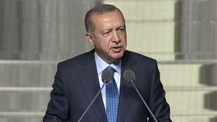 Cumhurbaşkanı Erdoğan’dan burs açıklaması