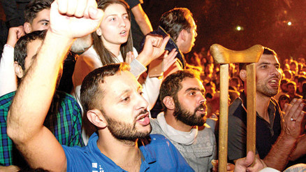 Ermenistan yine diken üstünde