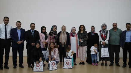 Şanlıurfa’da 300 engelliye ışıklı kapı zili dağıtıldı