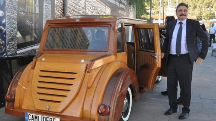 Çamlıdere Belediye Başkanı Can’a, çamdan klasik makam aracı