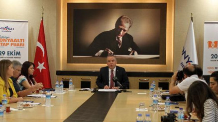 Başkan Böcekten adaylık açıklaması: Çarpıtmaya gerek yok