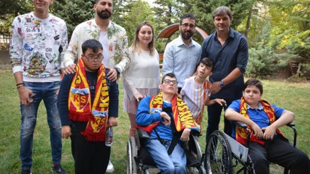 Kayserispor’dan özel eğitim ve rehabilitasyon merkezine ziyaret
