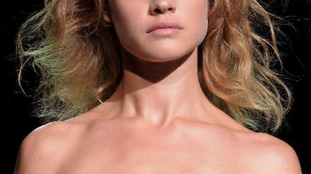 Süper model Vodianova, kadınlar için Antalyaya geliyor