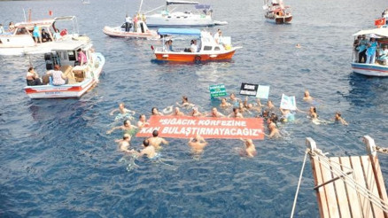 Çevrecileri sevindiren karar; Sığacıktaki balık çiftliği projesi iptal