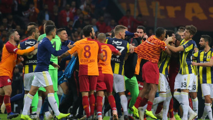 Olaylı derbi sonrası G.Saraydan flaş paylaşım