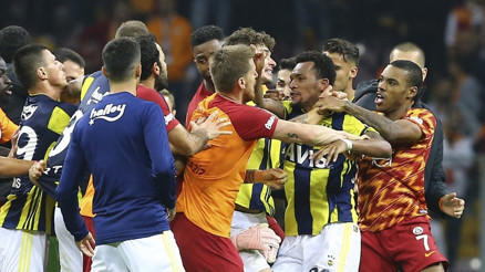 Olay sözler... Hasan Şaş takla atacağına...