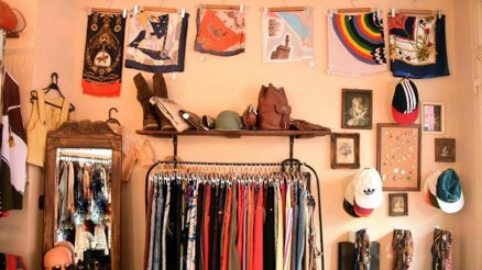 Farklı görünmek isteyenler vintage kıyafetlere ilgi gösteriyor