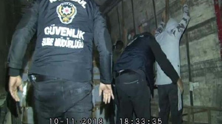 TIR garajına parfüm baskını
