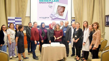 Acıbadem Kayseri prematüre doğan bebekleri ve ailelerini ağırladı
