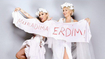Sevenim kadar sevmeyenim var ama