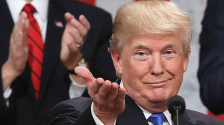 Trump yine şaşırttı Aylardır tehdit ettiği Almanları Beyaz Saray’a davet etti