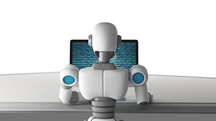 Robotlar bilgisayar başına geçti
