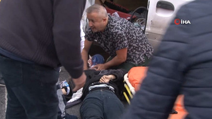 Nöbet dönüşü evine giden doktordan kazazedeye hayati müdahale