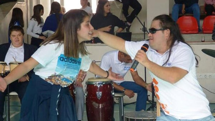 Özel bireyler çaldı, öğrenciler dans etti