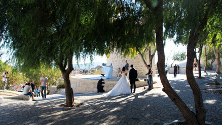 Evlenen çiftlerin yeni dış çekim platosu: Alaçatı