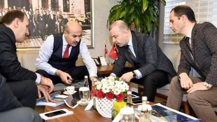 Vali Demirtaş, Yüreğir Küçük Sanayi Sitesi ile ilgili bilgi aldı