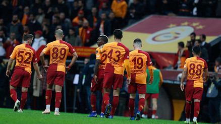 Galatasarayda transfer krizi Galatasarayda transfer krizi
