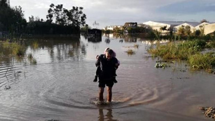 Anamur, sağanakla göle döndü