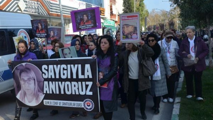 Kadınlar, ağabeyi tarafından katledilen Günay Torun için yürüdü